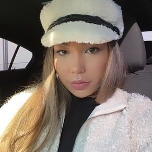 Meet your Posher, Melia